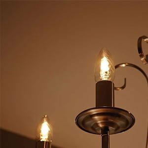 Kaars-halogeen-gedraaid lamp